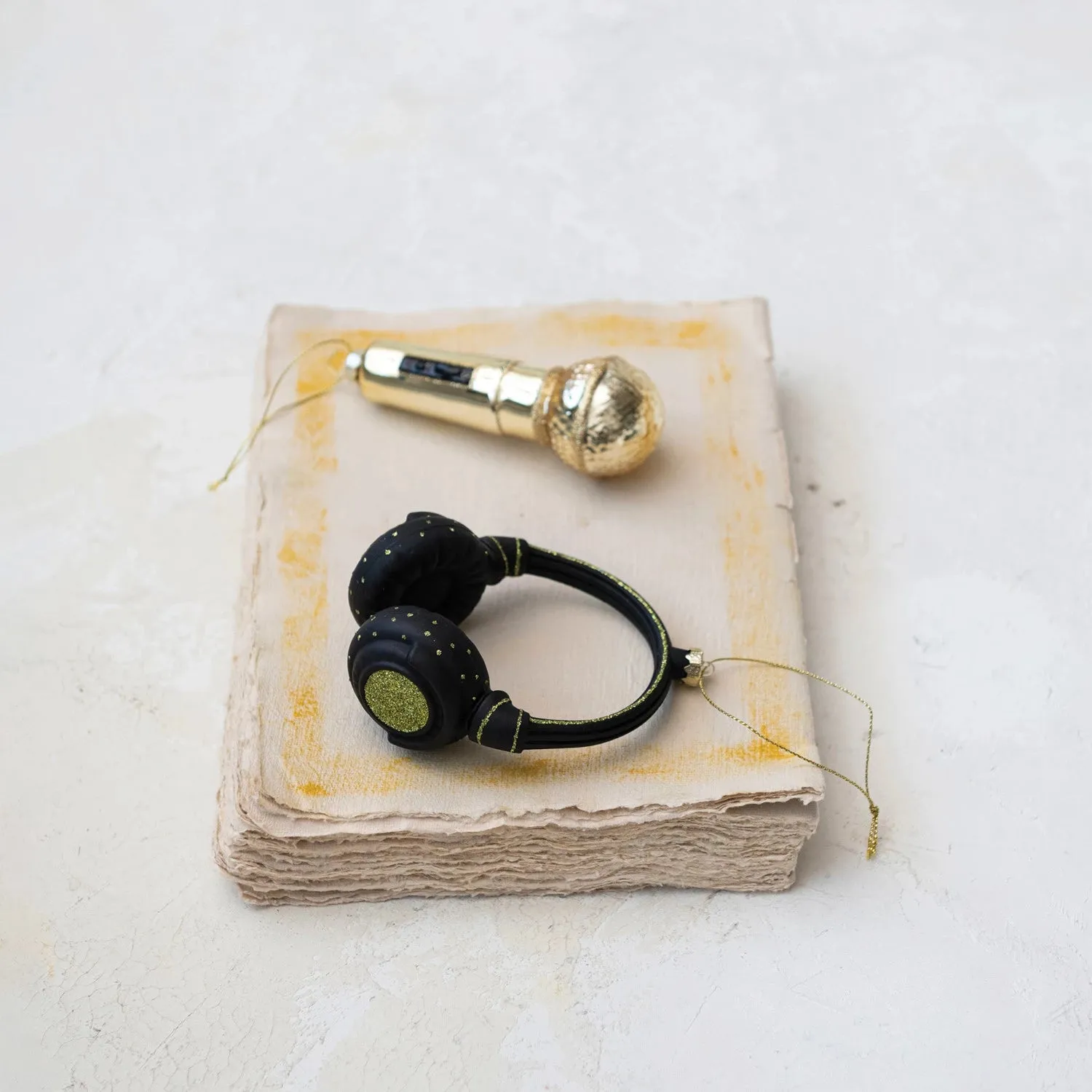 Black Glass Headphones Ornament