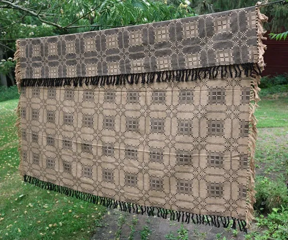 Cozy Reversible Coverlet Detailed Pattern Soft Mustard and Black