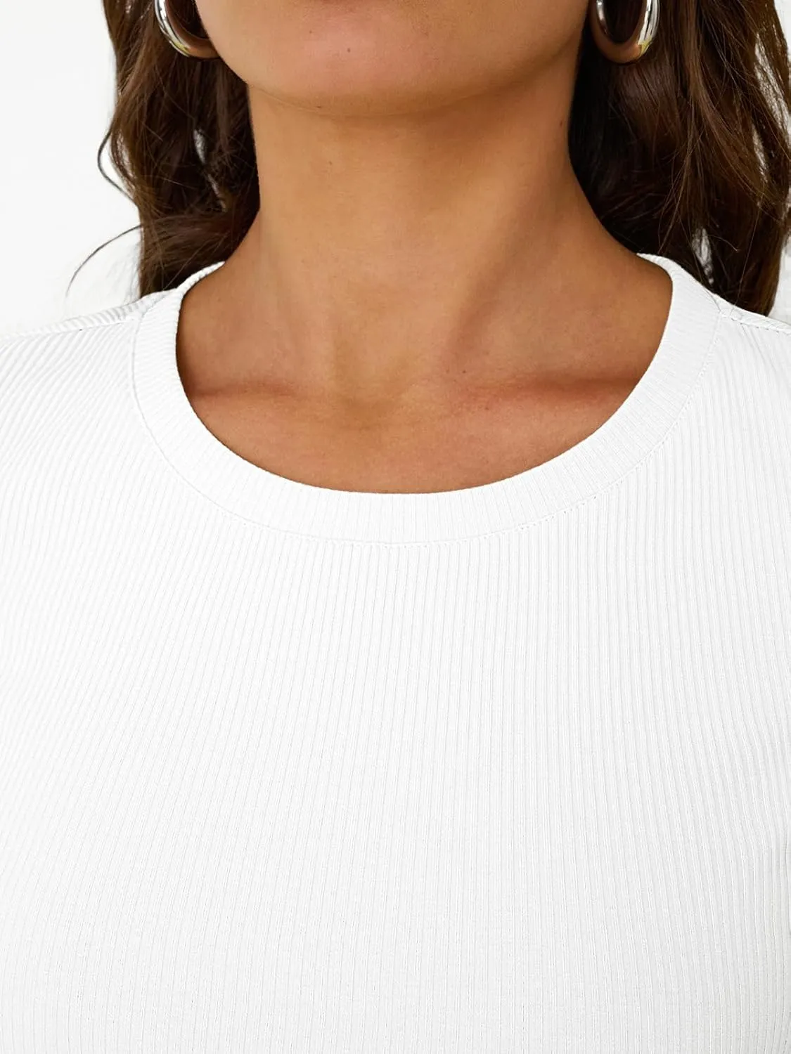 Trendy Queen Womens Short Sleeve Shirts Crewneck Ribbed Knit Slim Fitted T-Shirt Summer Basic Tee 2025 Tops